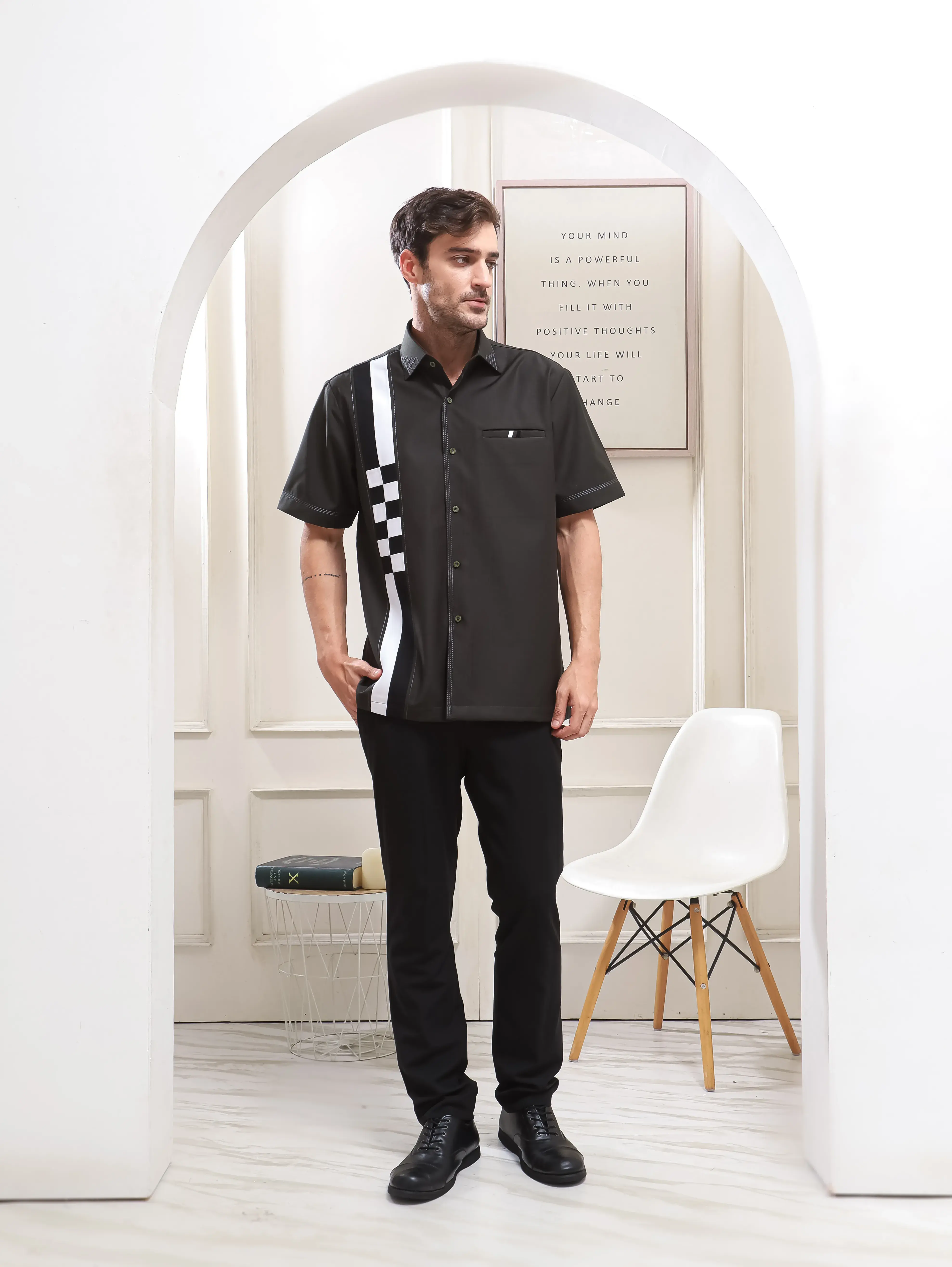 Kemeja Monochrome Velocity