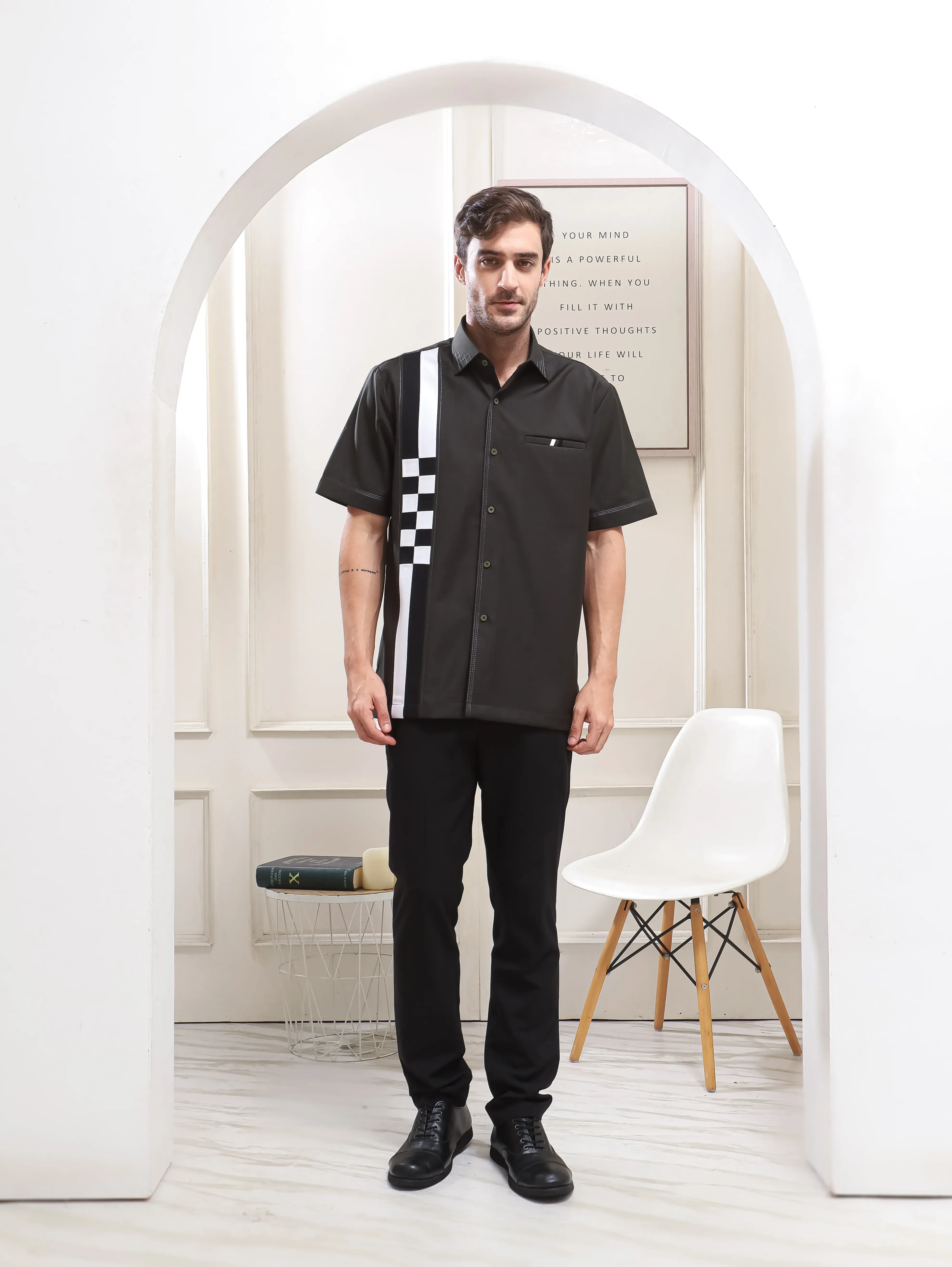 Kemeja Monochrome Velocity