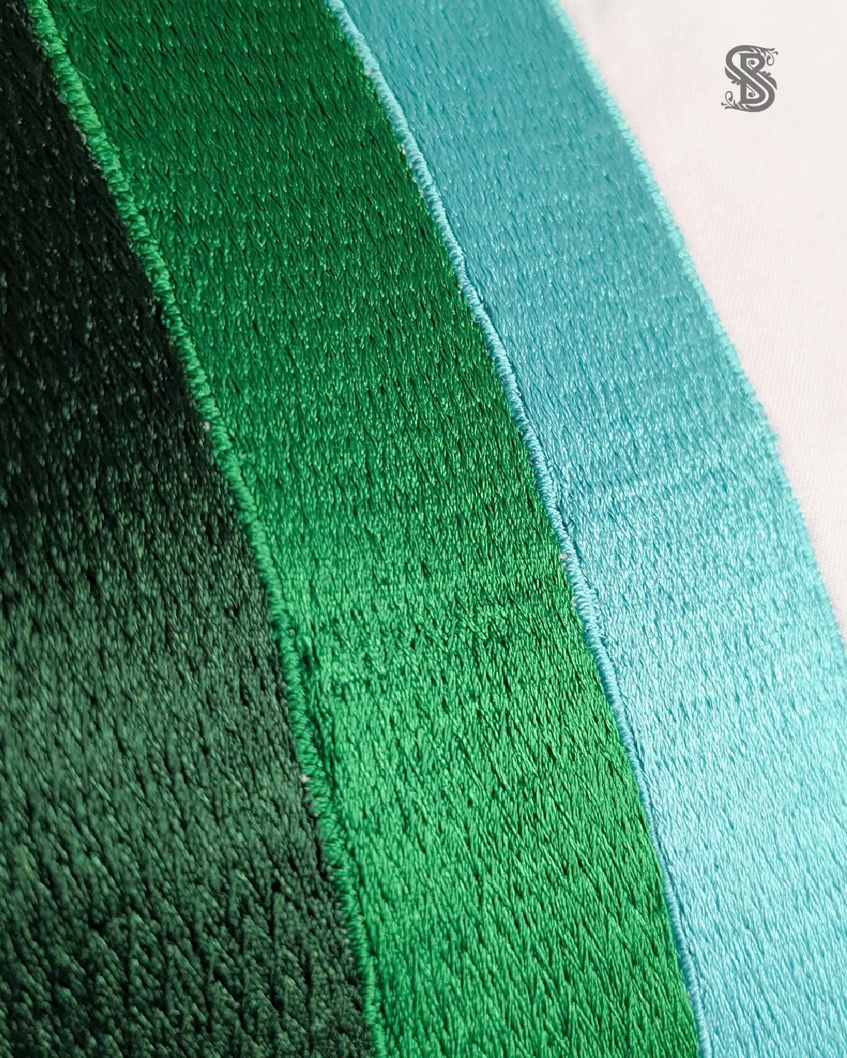 Kemeja Velocity W212