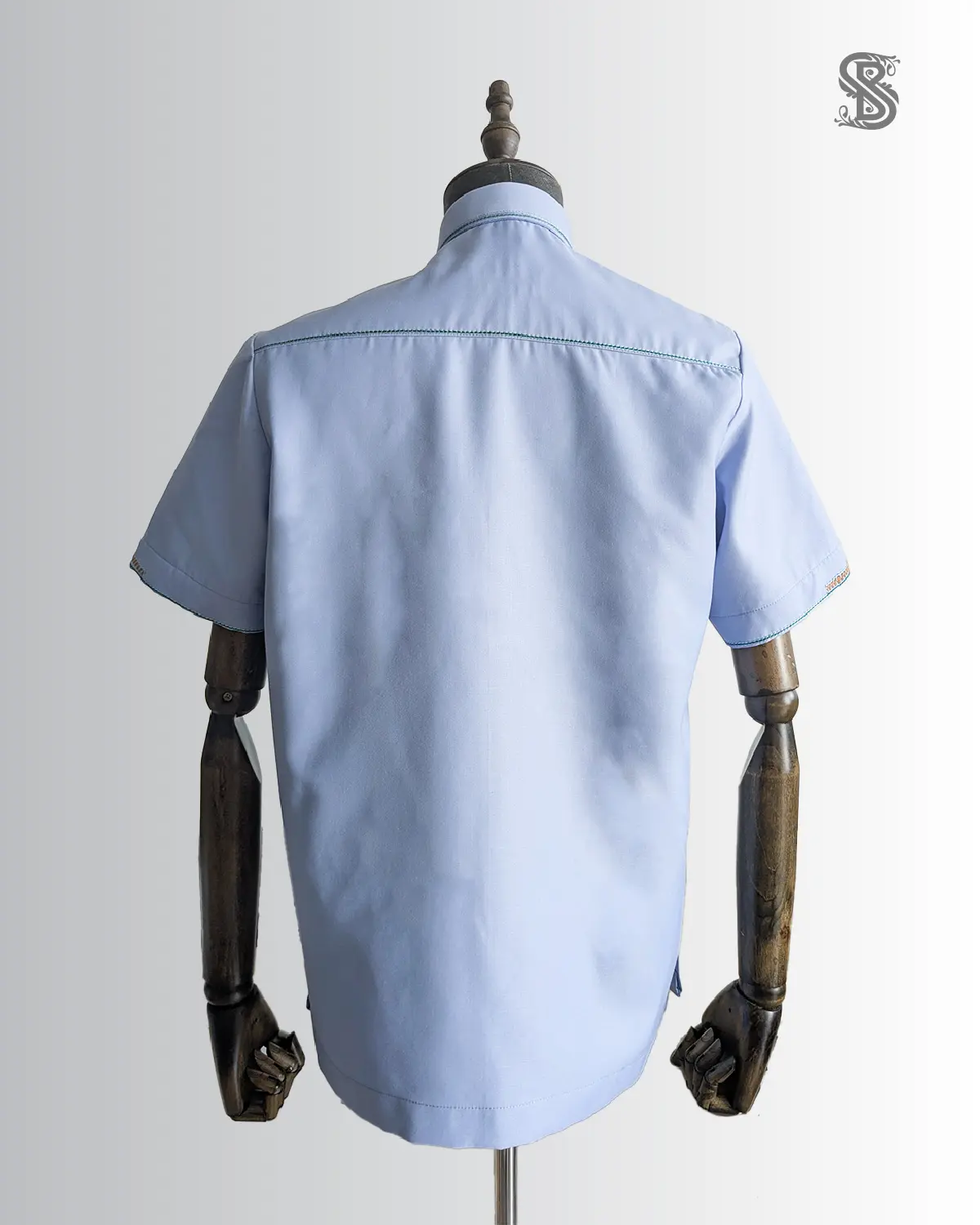 Kemeja Dragon Majesty