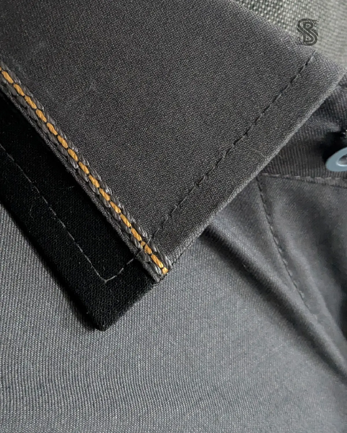 Kemeja Panther Majesty