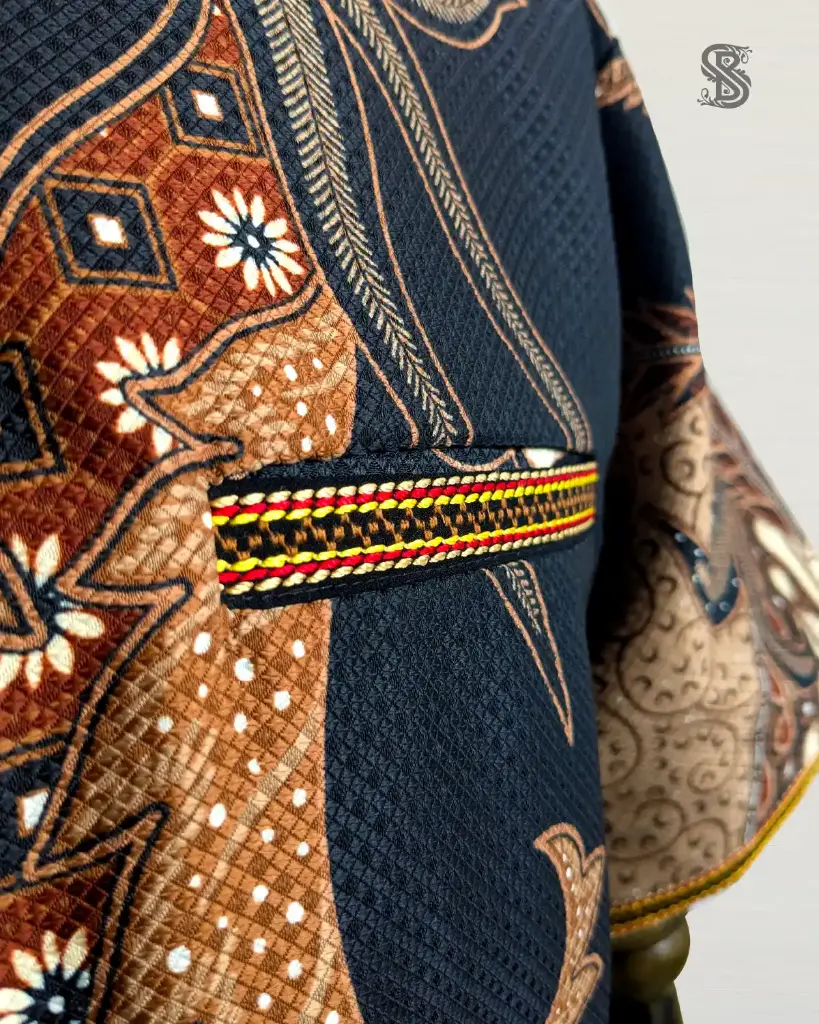 Batik Parang Flora Brown