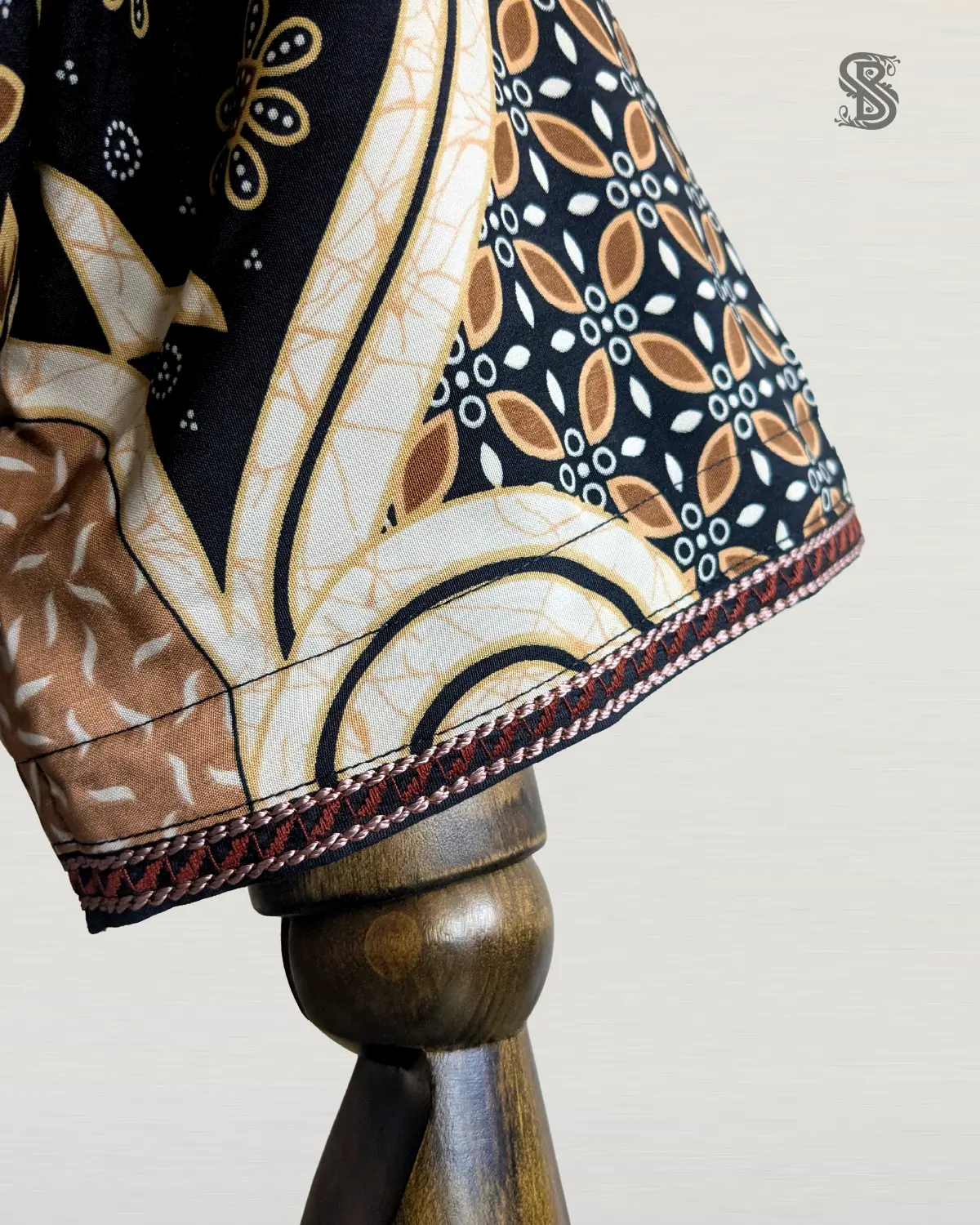 Batik Grawira Swarna