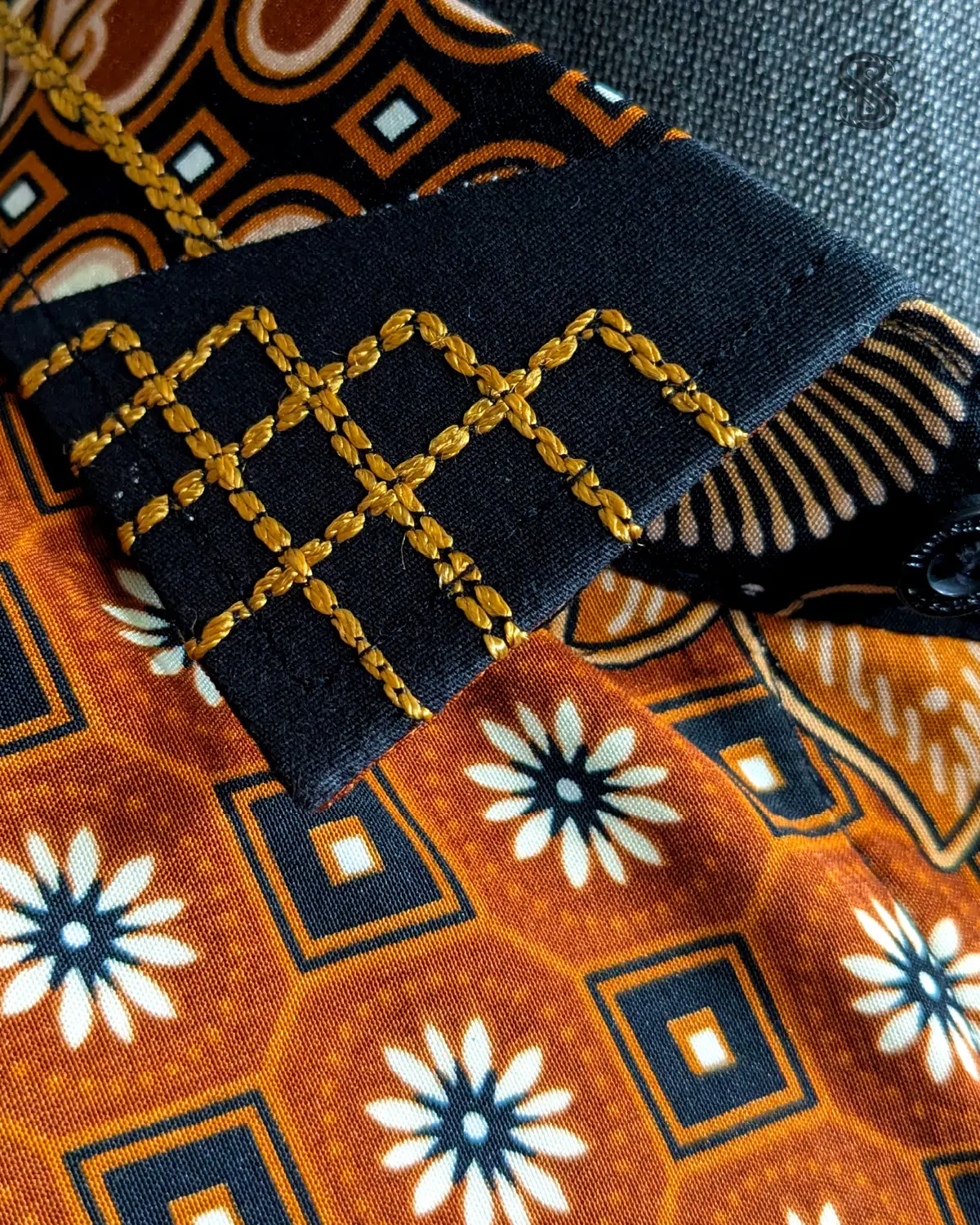 Kemeja Agni Pradipta