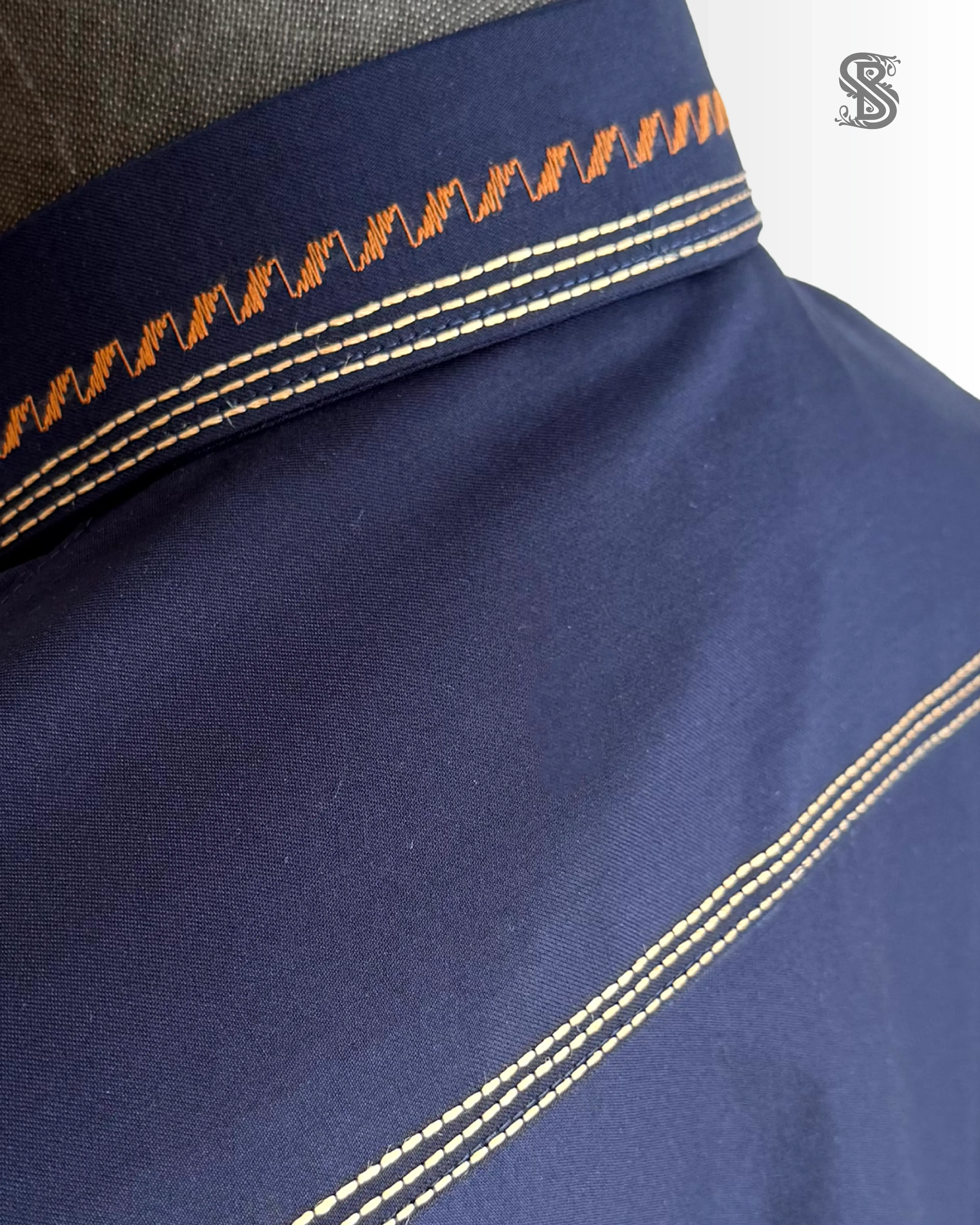 Kemeja Garuda Hunter